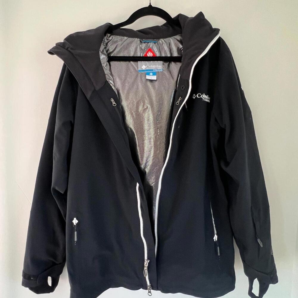 Columbia Titanium Omni-Tech Ski Jacket - Size M (not sure if m or w)